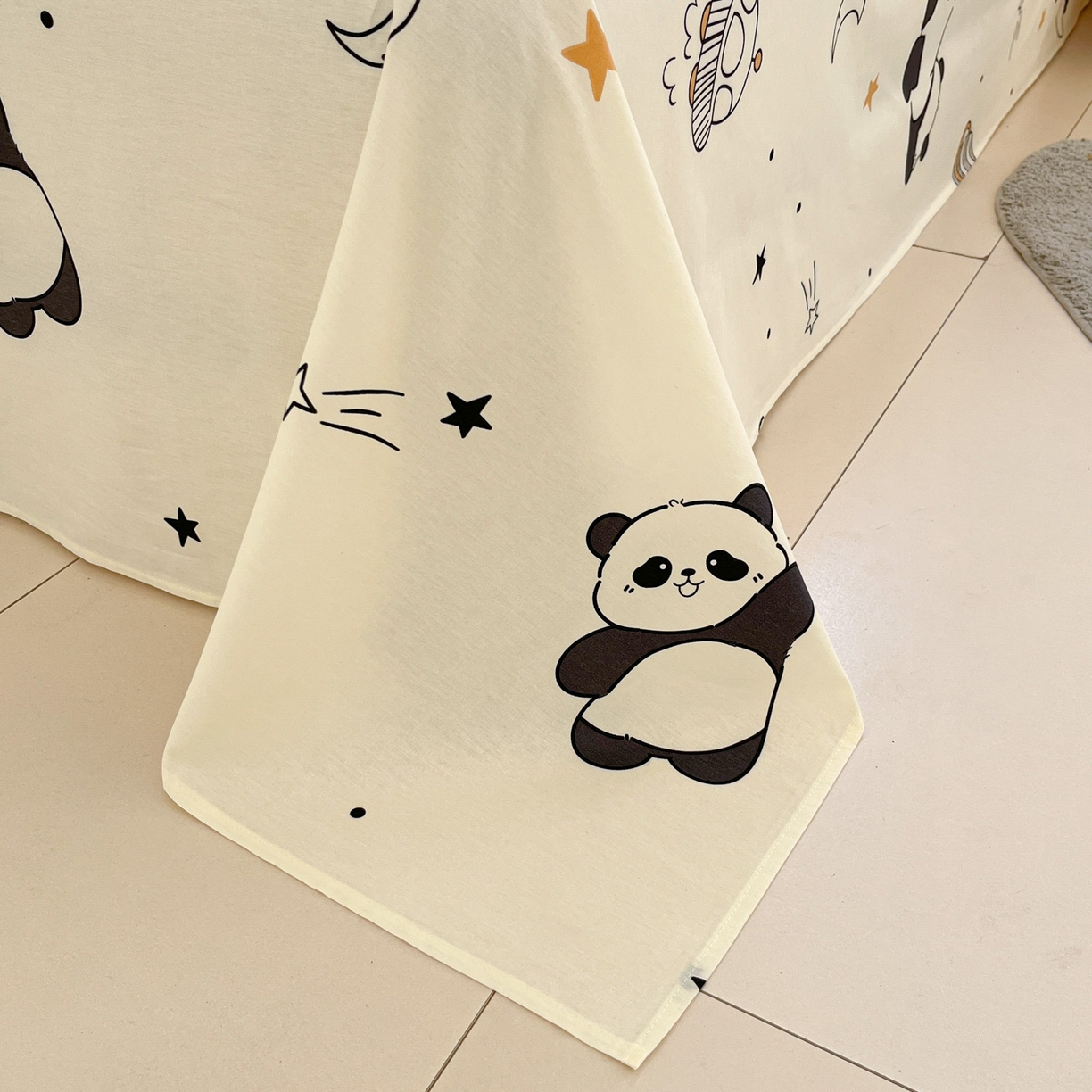 91家纺网 家纺一手货源 找家纺 莱通家纺 2026春夏新款12868全棉印花四件套单品系列二-单被套提供买家秀，预留缩水率） 放空小熊猫