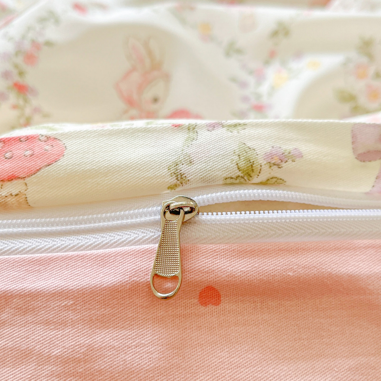 91家纺网 家纺一手货源 找家纺 莱通家纺 2026春夏新款12868全棉印花四件套单品系列二-单被套提供买家秀，预留缩水率） 童话花町