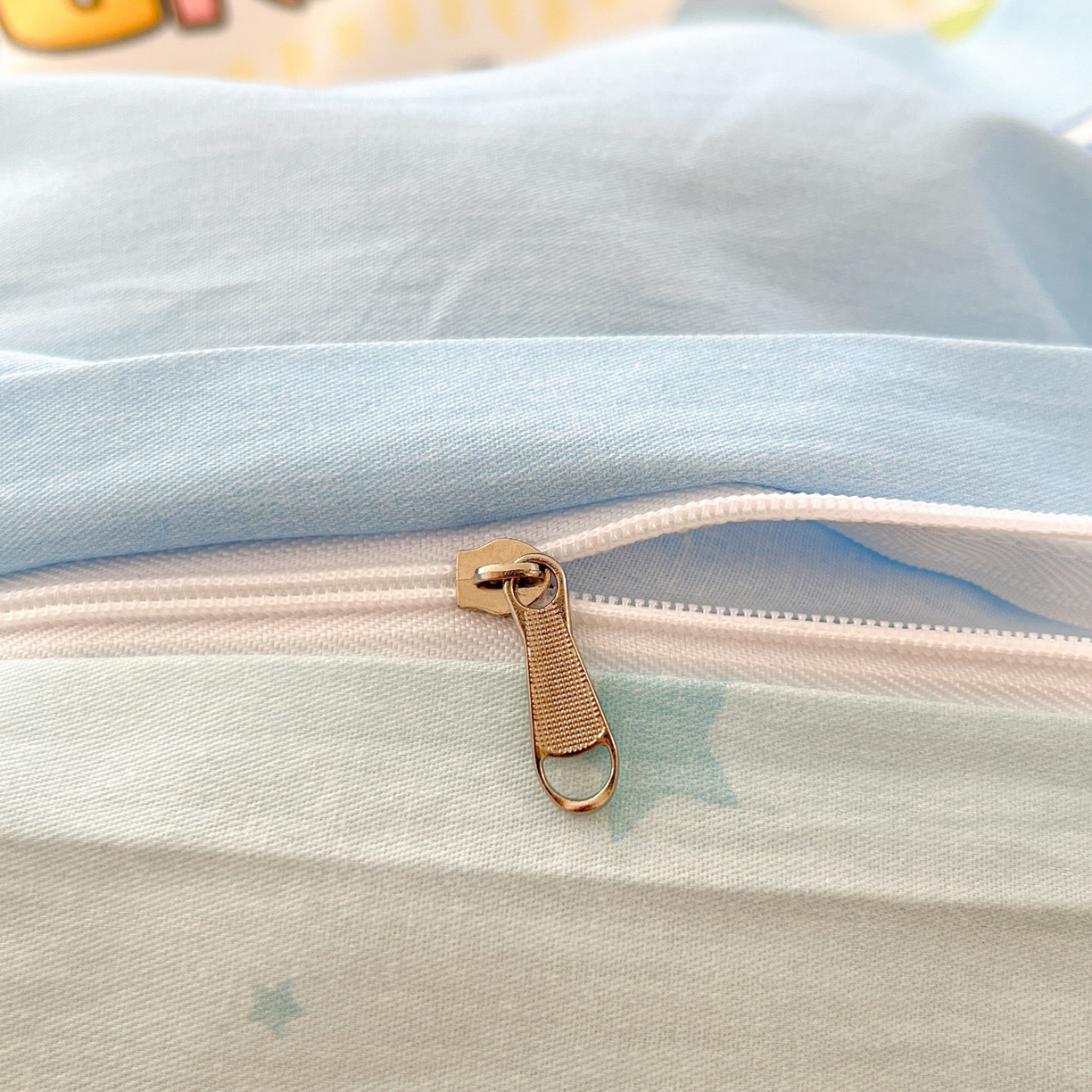 91家纺网 家纺一手货源 找家纺 莱通家纺 2026春夏新款12868全棉印花四件套单品系列二-单被套提供买家秀，预留缩水率） 闲趣恐龙