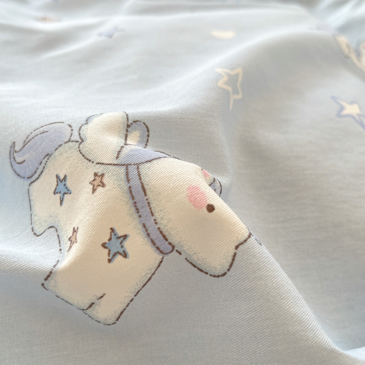 91家纺网 家纺一手货源 找家纺 莱通家纺 2026春夏新款12868全棉印花四件套单品系列二-单被套提供买家秀，预留缩水率） 星星独角兽