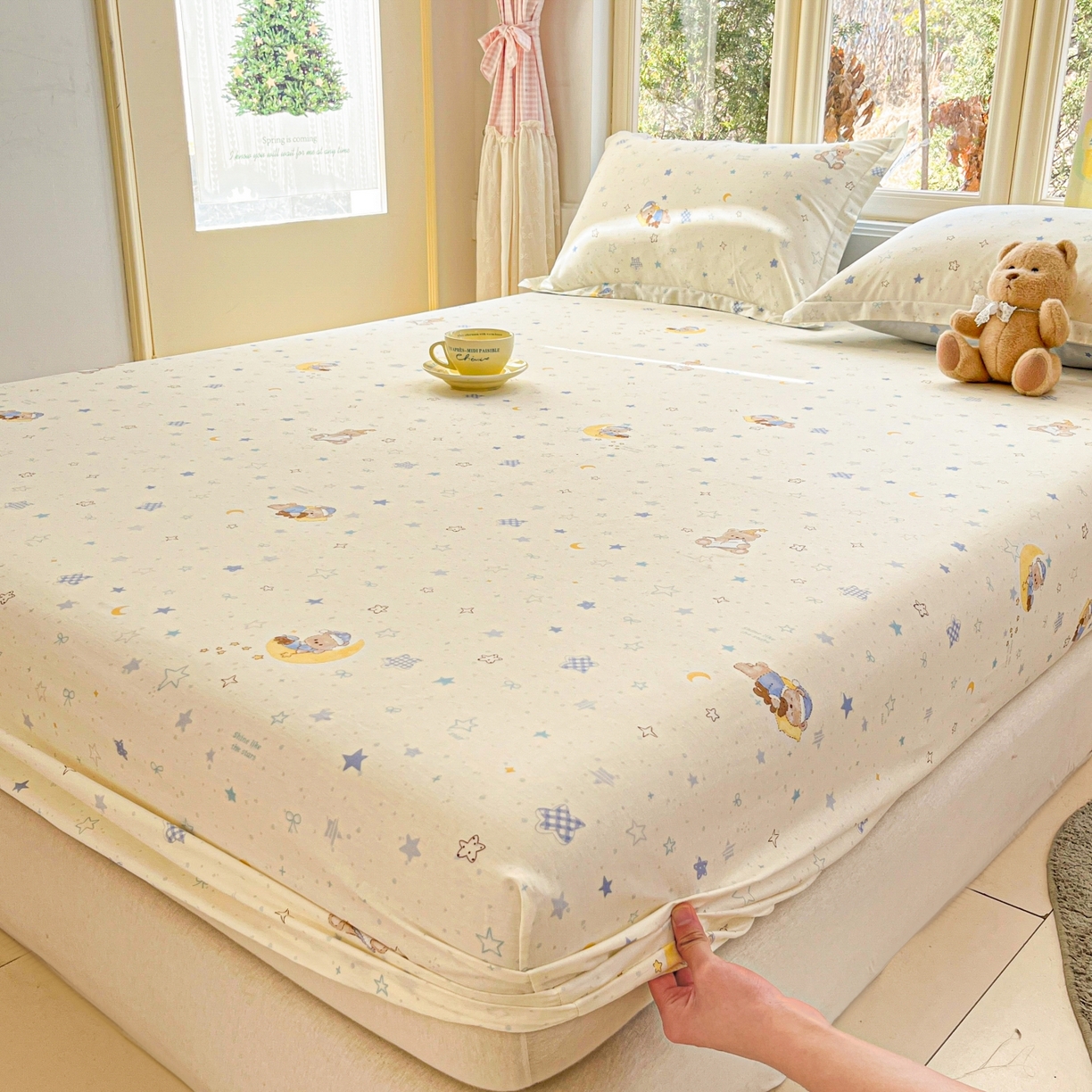 91家纺网 家纺一手货源 找家纺 莱通家纺 2026春夏新款12868全棉印花四件套单品系列二-单床笠 星眠小熊