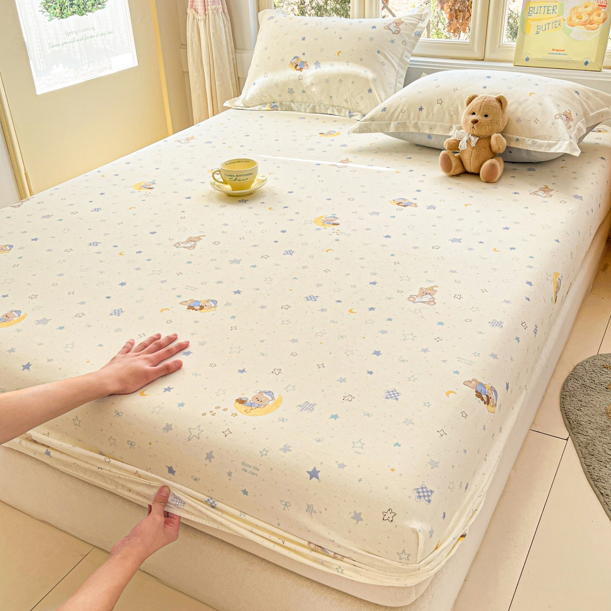 91家纺网 家纺一手货源 找家纺 莱通家纺 2026春夏新款12868全棉印花四件套单品系列二-单床笠 星眠小熊