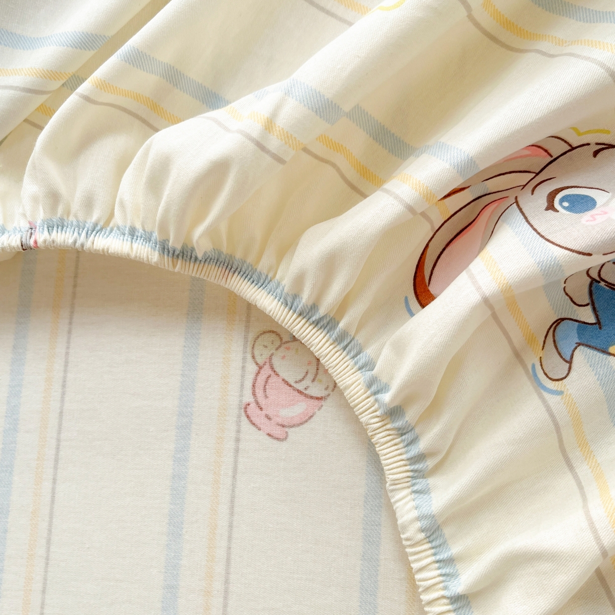 91家纺网 家纺一手货源 找家纺 莱通家纺 2026春夏新款12868全棉印花四件套单品系列二-单床笠 狂野秘境