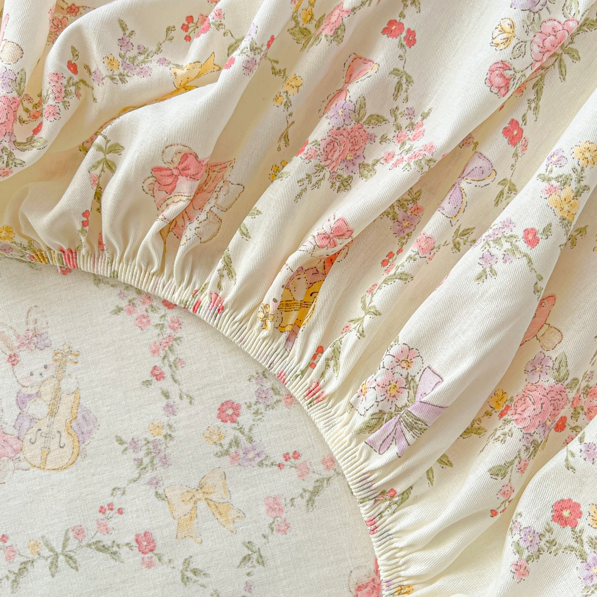 91家纺网 家纺一手货源 找家纺 莱通家纺 2026春夏新款12868全棉印花四件套单品系列二-单床笠 童话花町