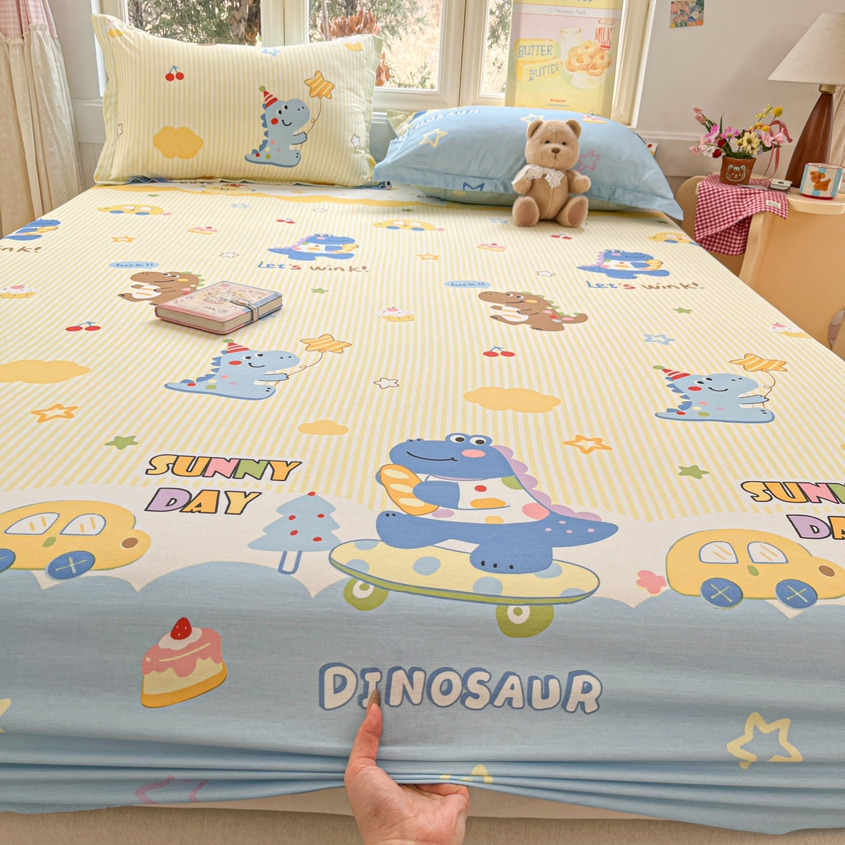 91家纺网 家纺一手货源 找家纺 莱通家纺 2026春夏新款12868全棉印花四件套单品系列二-单床笠 闲趣恐龙