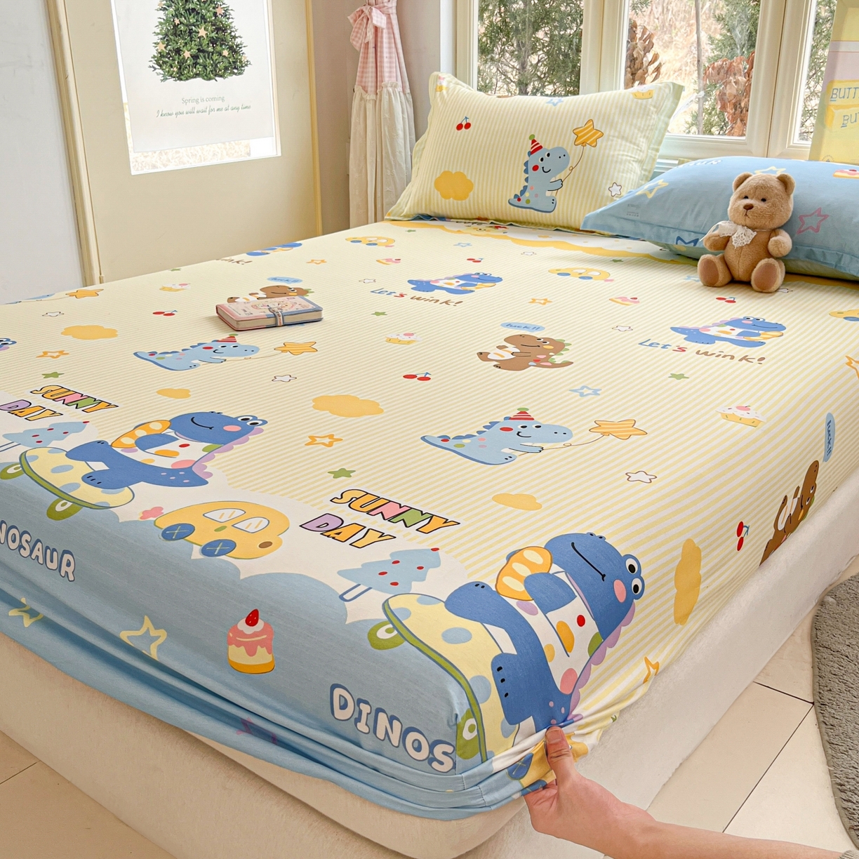 91家纺网 家纺一手货源 找家纺 莱通家纺 2026春夏新款12868全棉印花四件套单品系列二-单床笠 闲趣恐龙