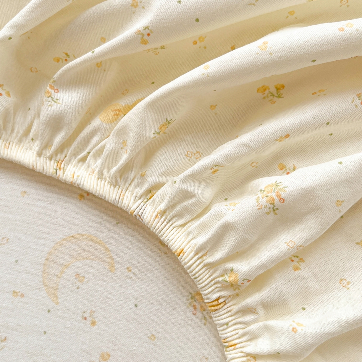 91家纺网 家纺一手货源 找家纺 莱通家纺 2026春夏新款12868全棉印花四件套单品系列二-单床笠 星点兔语