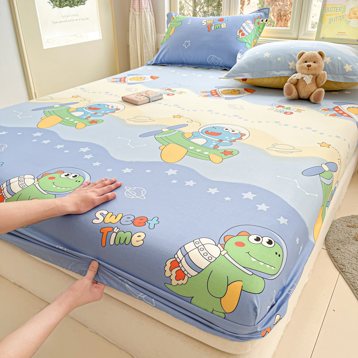 91家纺网 家纺一手货源 找家纺 莱通家纺 2026春夏新款12868全棉印花四件套单品系列二-单床笠 星际天空龙