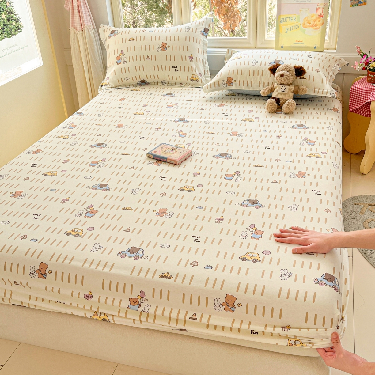 91家纺网 家纺一手货源 找家纺 莱通家纺 2026春夏新款12868全棉印花四件套单品系列二-单床笠 熊仔小汽车