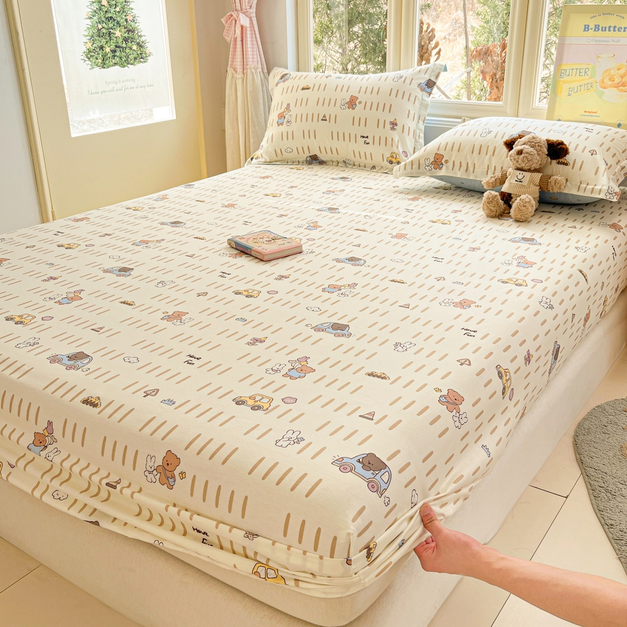 91家纺网 家纺一手货源 找家纺 莱通家纺 2026春夏新款12868全棉印花四件套单品系列二-单床笠 熊仔小汽车