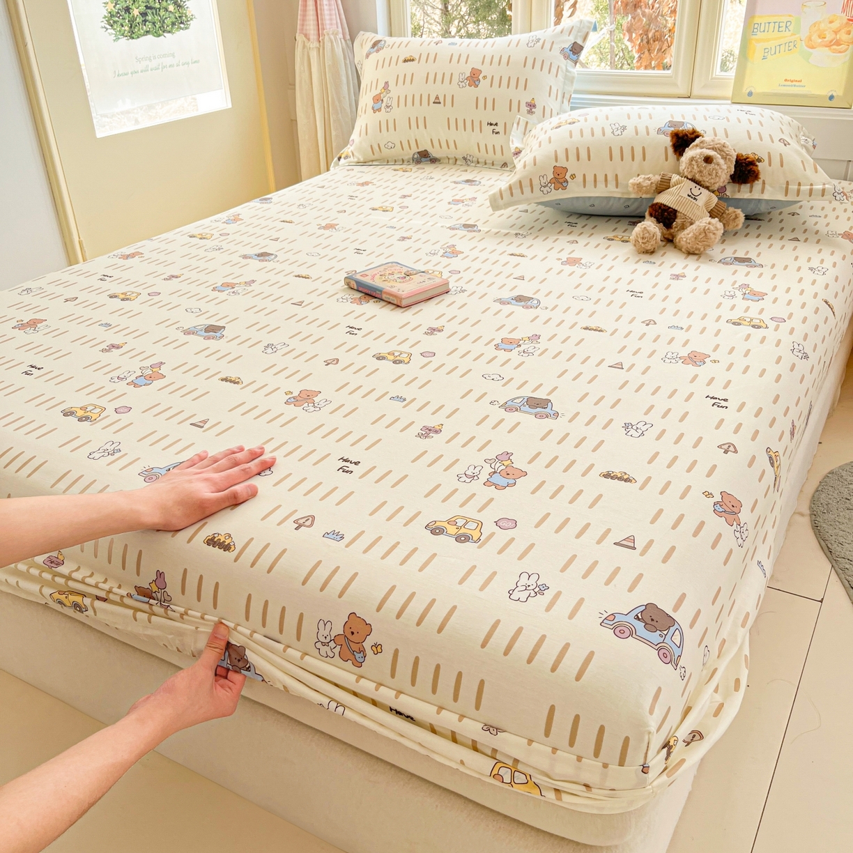 91家纺网 家纺一手货源 找家纺 莱通家纺 2026春夏新款12868全棉印花四件套单品系列二-单床笠 熊仔小汽车