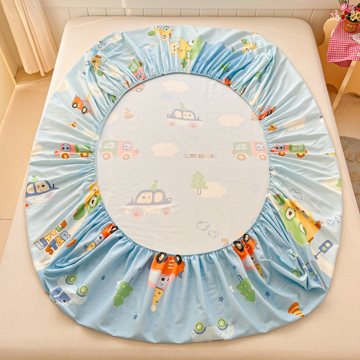 91家纺网 家纺一手货源 找家纺 莱通家纺 2026春夏新款12868全棉印花四件套单品系列二-单床笠 云朵车行