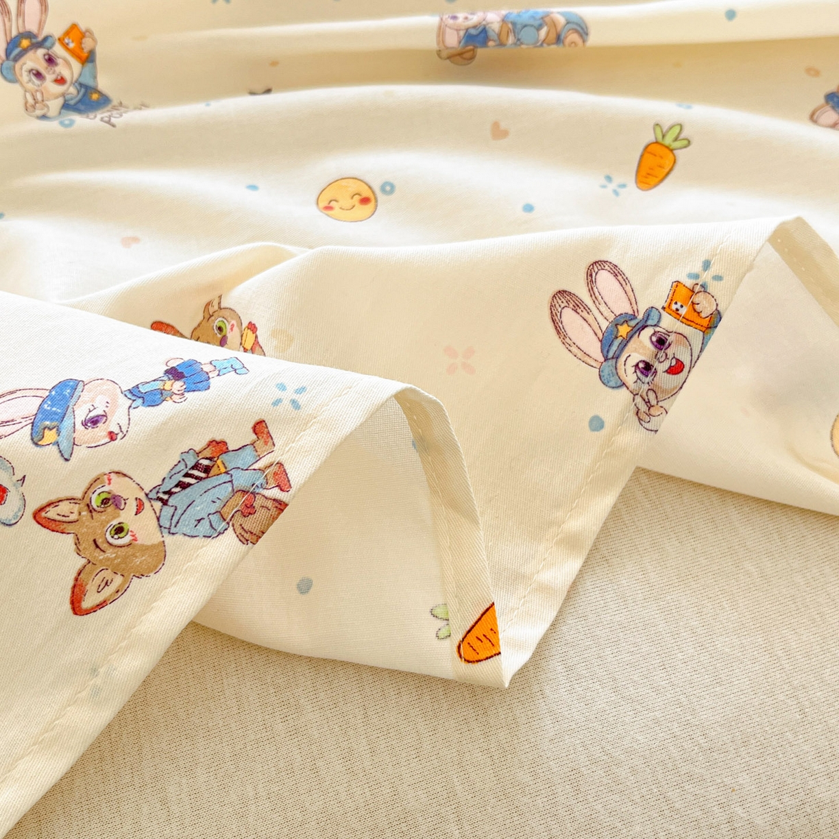 91家纺网 家纺一手货源 找家纺 莱通家纺 2026春夏新款12868全棉印花四件套单品系列二-单床单 疯狂小cp