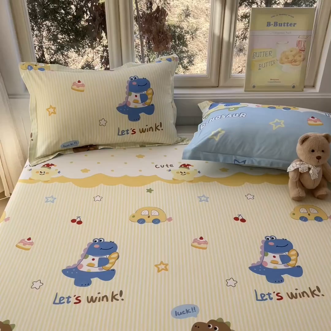 91家纺网 家纺一手货源 找家纺 莱通家纺 2026春夏新款12868全棉印花四件套单品系列二-单床单 闲趣恐龙