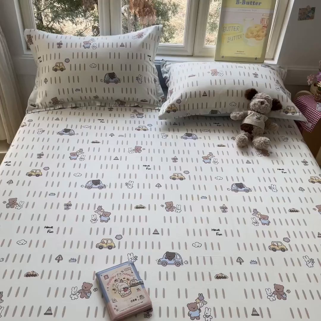 91家纺网 家纺一手货源 找家纺 莱通家纺 2026春夏新款12868全棉印花四件套单品系列二-单床单 熊仔小汽车