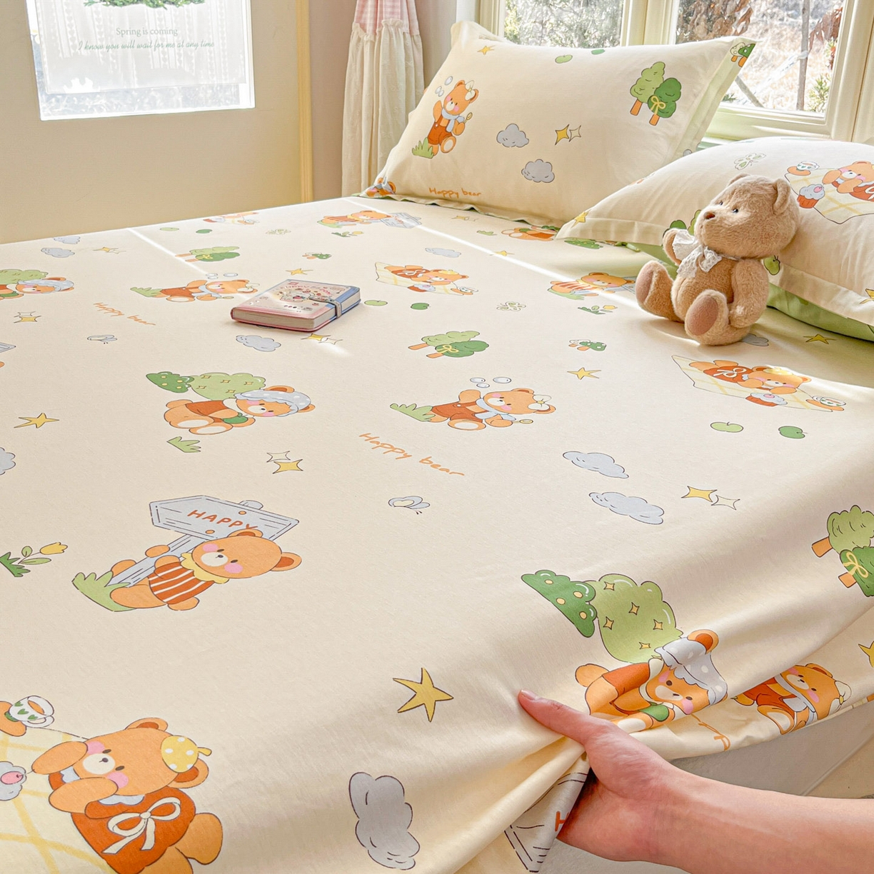 91家纺网 家纺一手货源 找家纺 莱通家纺 2026春夏新款12868全棉印花四件套单品系列二-单床单 野炊小熊