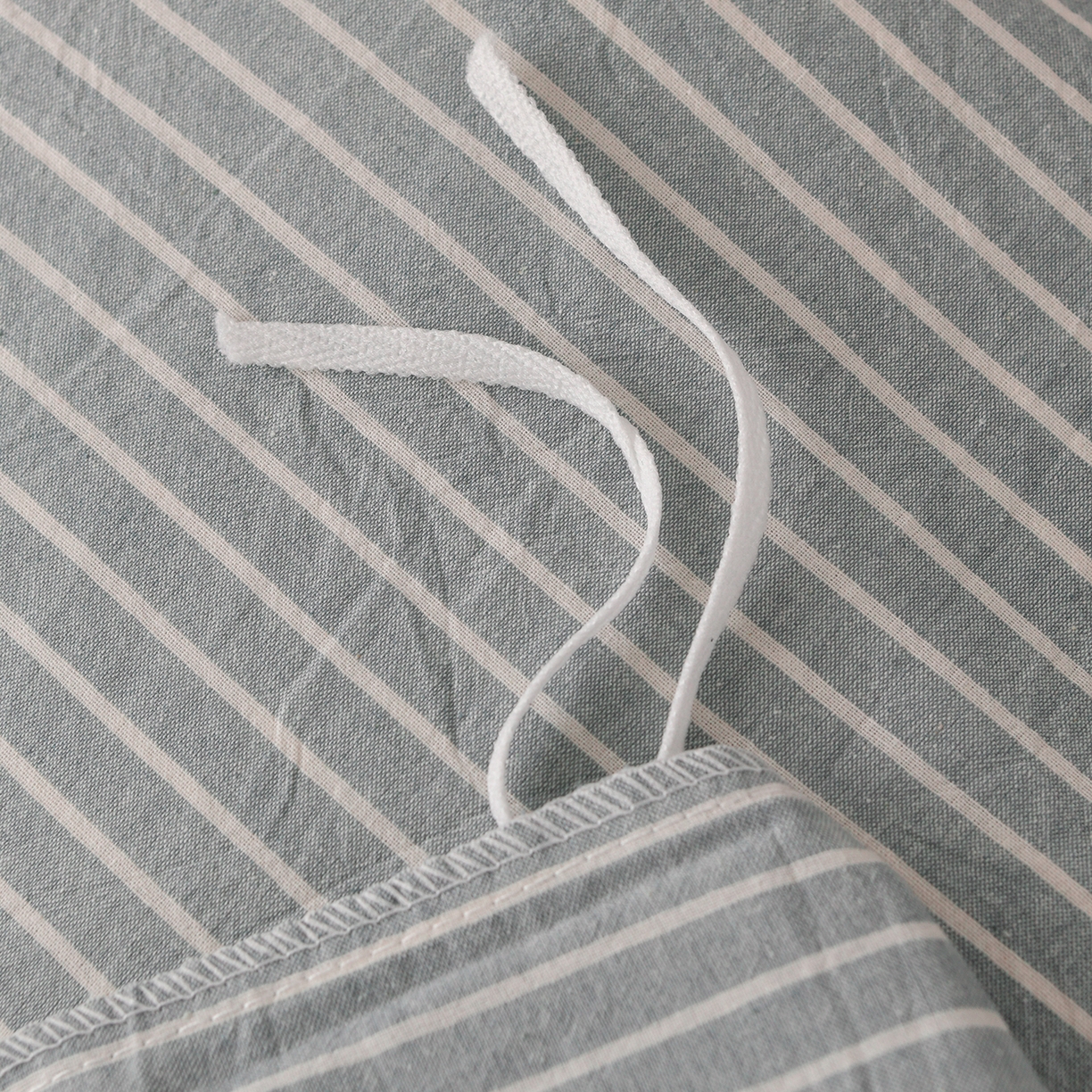 91家纺网 家纺一手货源 找家纺 金艾草 2026新款全棉纯棉水洗棉四件套床单款-复古风格 条纹-蓝色