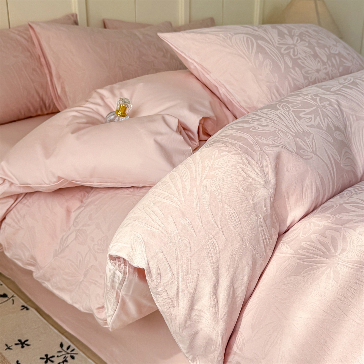 91家纺网 家纺一手货源 找家纺 （总）灰鲸 2026新款全棉纯棉厚织贡缎大提花四件套