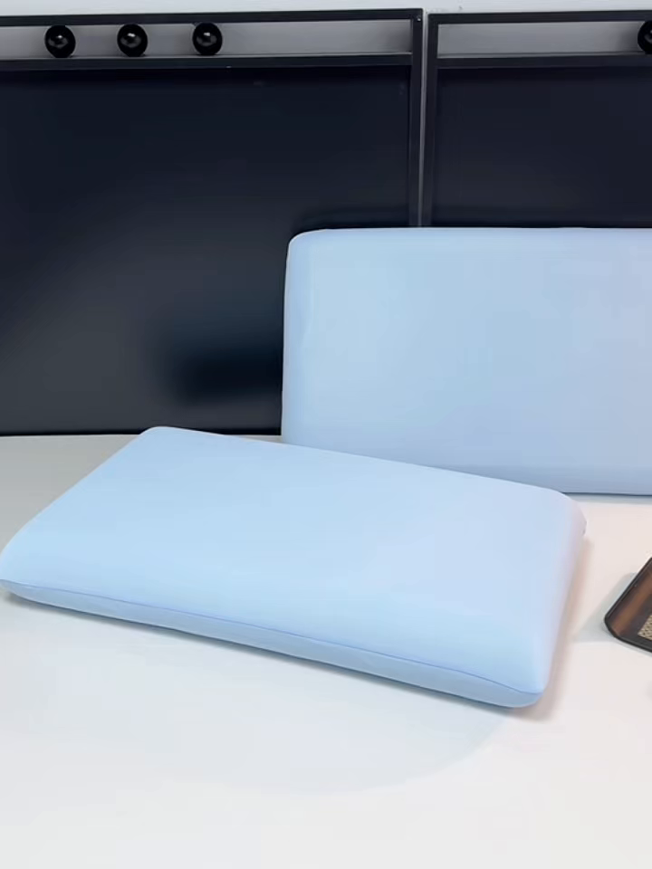 91家纺网 家纺一手货源 找家纺 慕尚家纺 2026新款升级款锦纶冰皮枕套 天空蓝