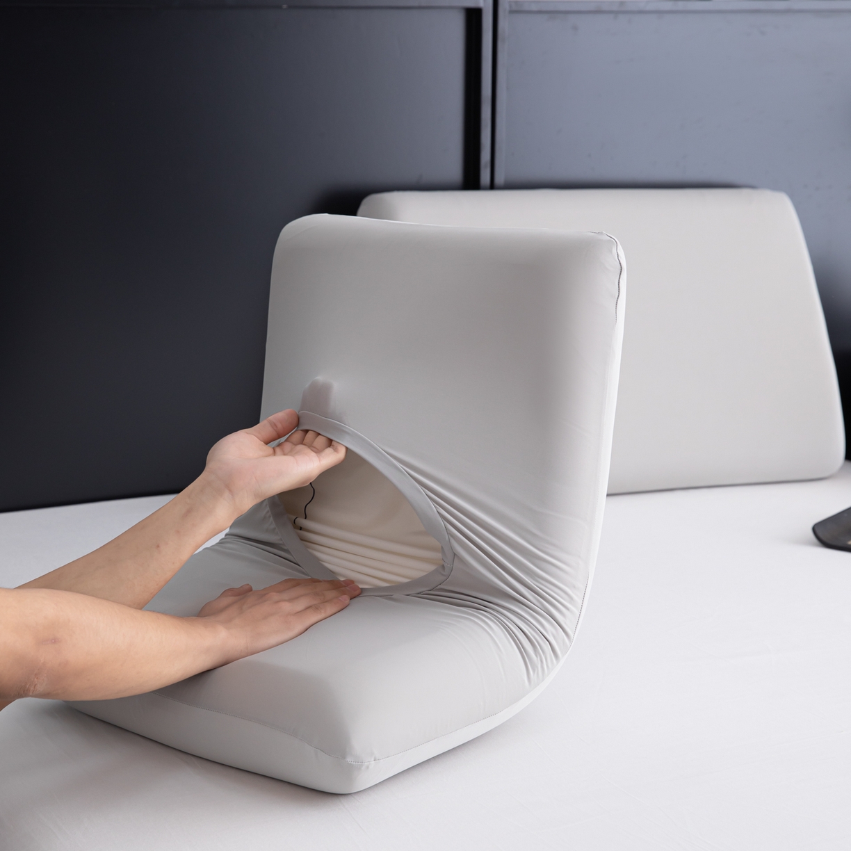 91家纺网 家纺一手货源 找家纺 慕尚家纺 2026新款升级款锦纶冰皮枕套 银灰