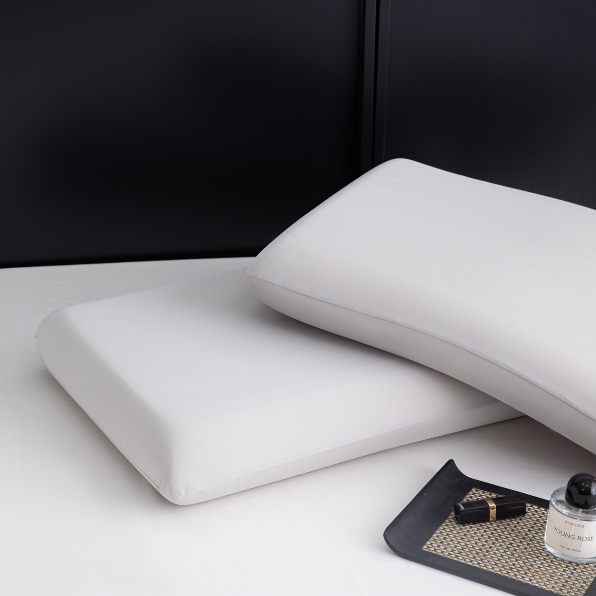 91家纺网 家纺一手货源 找家纺 慕尚家纺 2026新款升级款锦纶冰皮枕套 银灰