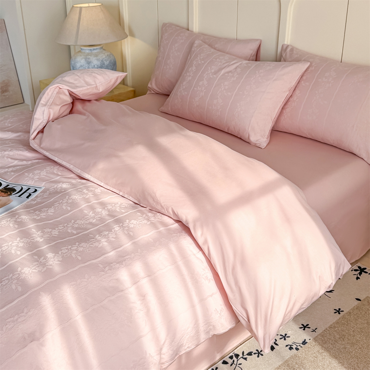 91家纺网 家纺一手货源 找家纺 灰鲸 2026新款全棉纯棉厚织贡缎大提花四件套 花蔓-蜜春粉