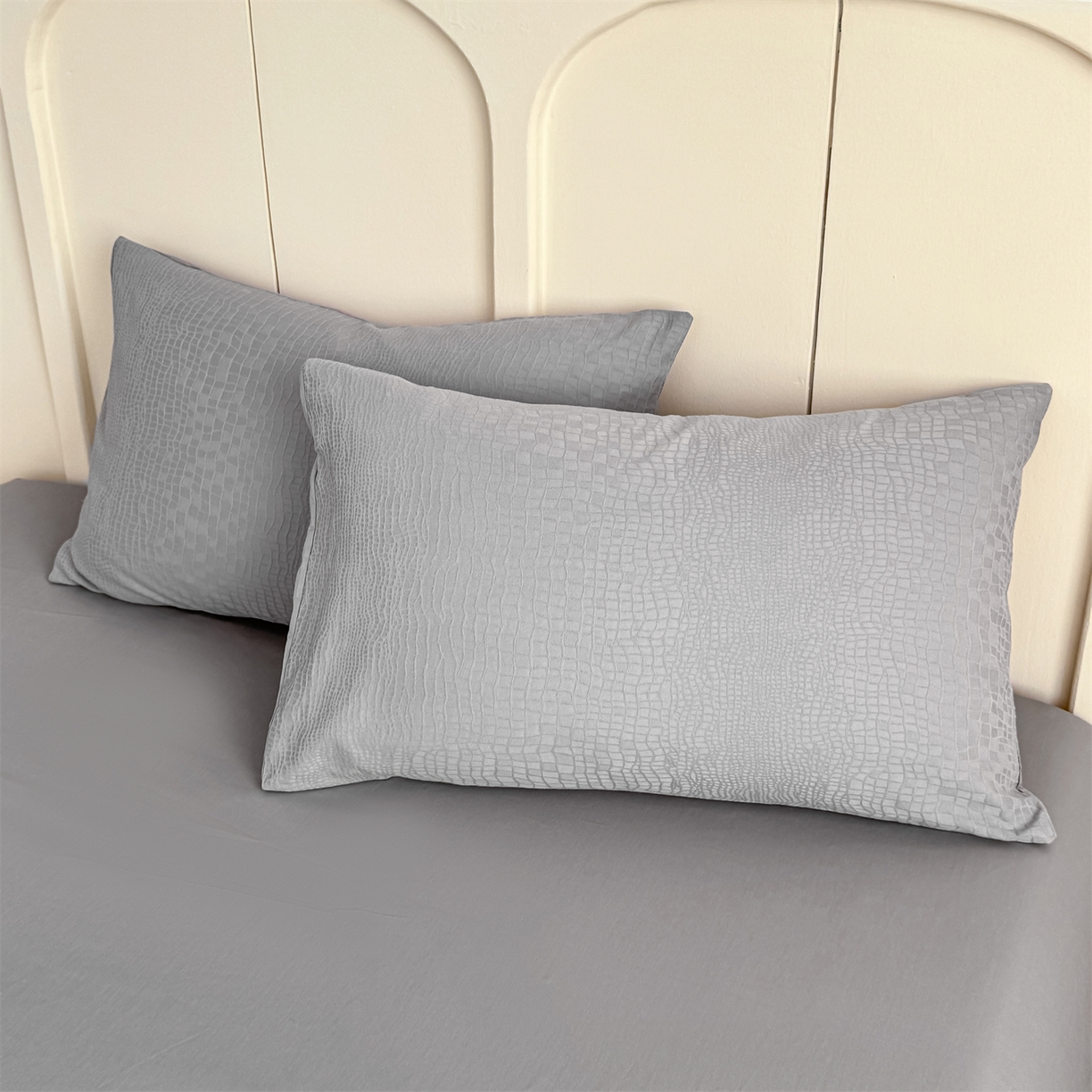 91家纺网 家纺一手货源 找家纺 灰鲸 2026新款全棉纯棉厚织贡缎大提花四件套 黎辉-雾灰