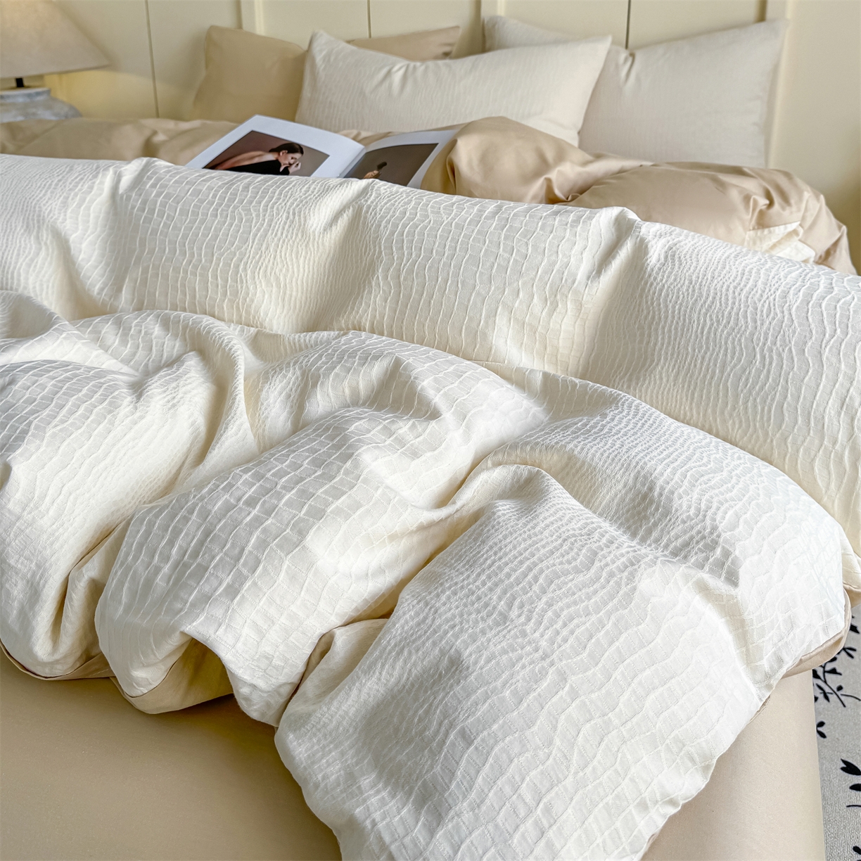 91家纺网 家纺一手货源 找家纺 灰鲸 2026新款全棉纯棉厚织贡缎大提花四件套 黎辉-杏仁奶霜