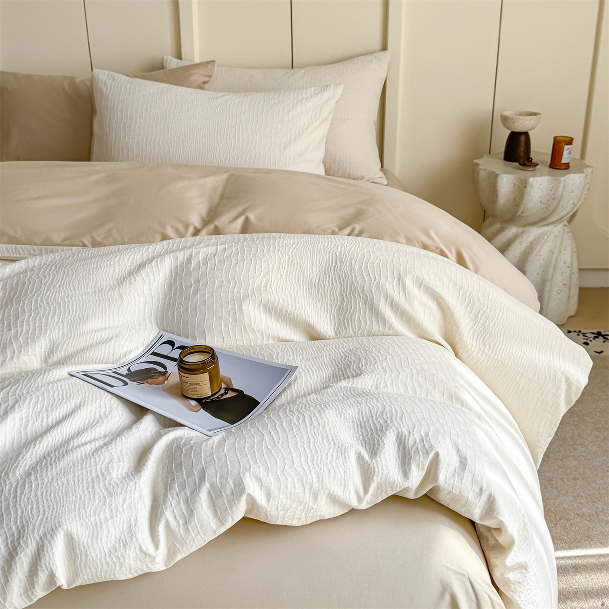 91家纺网 家纺一手货源 找家纺 灰鲸 2026新款全棉纯棉厚织贡缎大提花四件套 黎辉-杏仁奶霜