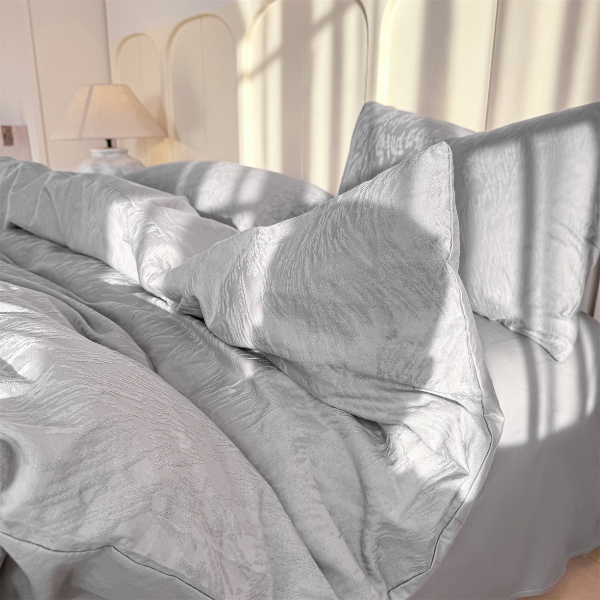 91家纺网 家纺一手货源 找家纺 灰鲸 2026新款全棉纯棉厚织贡缎大提花四件套 弥爱-雾灰