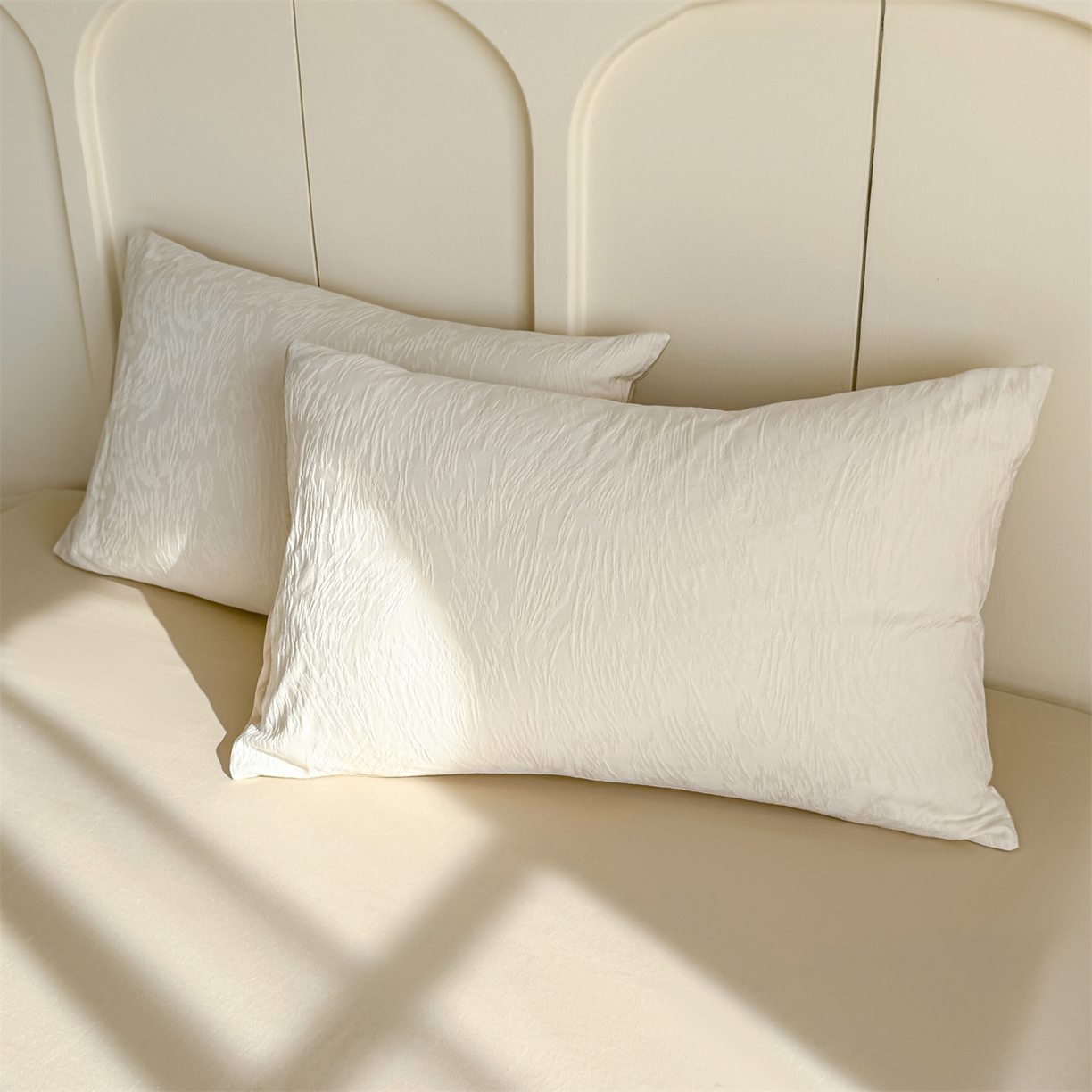 91家纺网 家纺一手货源 找家纺 灰鲸 2026新款全棉纯棉厚织贡缎大提花四件套 弥爱-杏仁奶霜