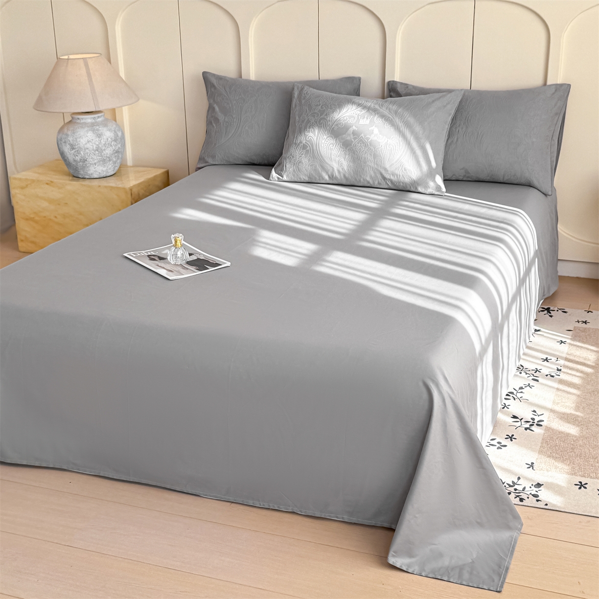 91家纺网 家纺一手货源 找家纺 灰鲸 2026新款全棉纯棉厚织贡缎大提花四件套 珀伽索斯-雾灰