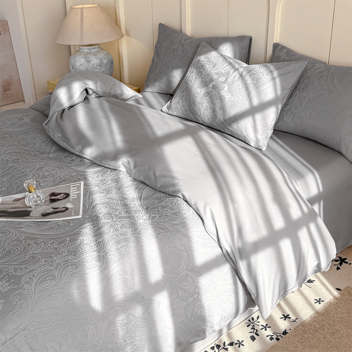 91家纺网 家纺一手货源 找家纺 灰鲸 2026新款全棉纯棉厚织贡缎大提花四件套 珀伽索斯-雾灰