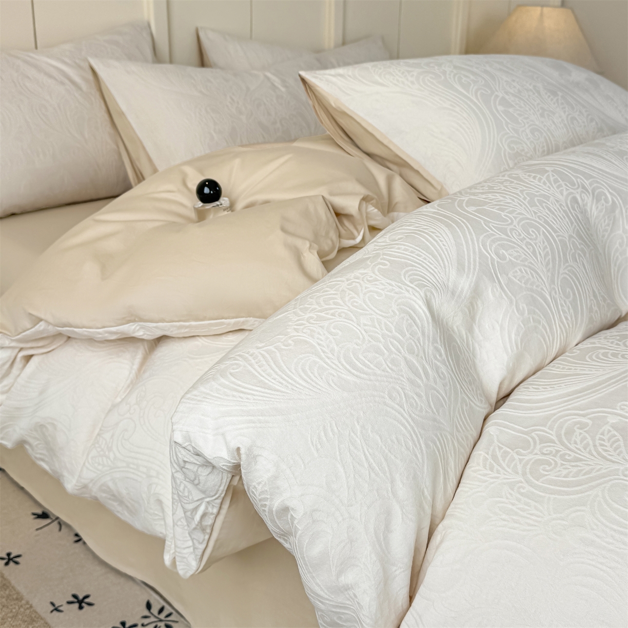 灰鲸 2026新款全棉纯棉厚织贡缎大提花四件套 珀伽索斯-杏仁奶霜