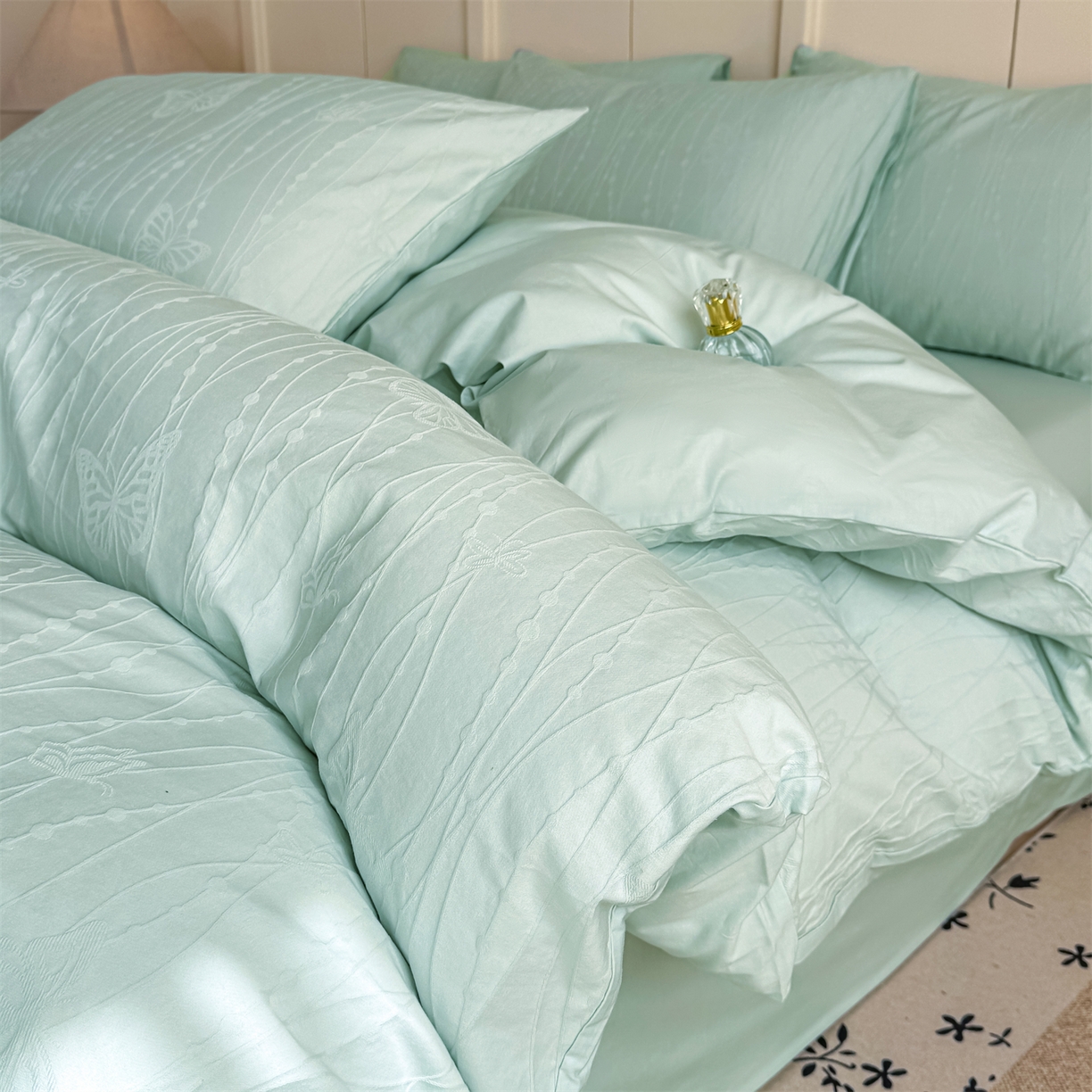 91家纺网 家纺一手货源 找家纺 灰鲸 2026新款全棉纯棉厚织贡缎大提花四件套 如梦-蒂夫蓝