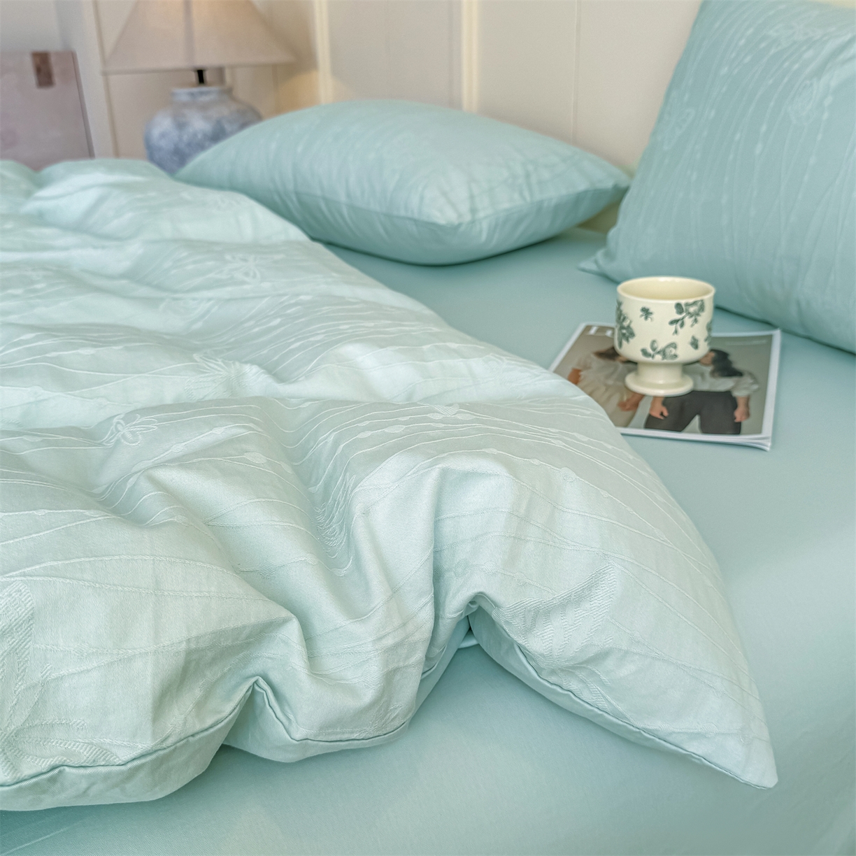 91家纺网 家纺一手货源 找家纺 灰鲸 2026新款全棉纯棉厚织贡缎大提花四件套 如梦-蒂夫蓝