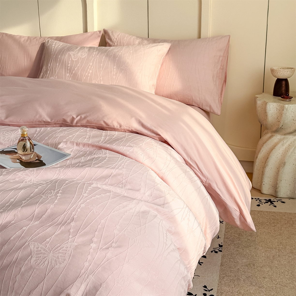 91家纺网 家纺一手货源 找家纺 灰鲸 2026新款全棉纯棉厚织贡缎大提花四件套 如梦-蜜春粉