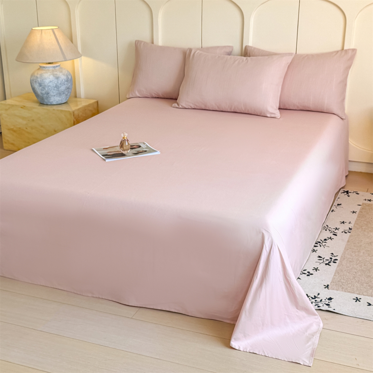 91家纺网 家纺一手货源 找家纺 灰鲸 2026新款全棉纯棉厚织贡缎大提花四件套 素柏-蜜春粉