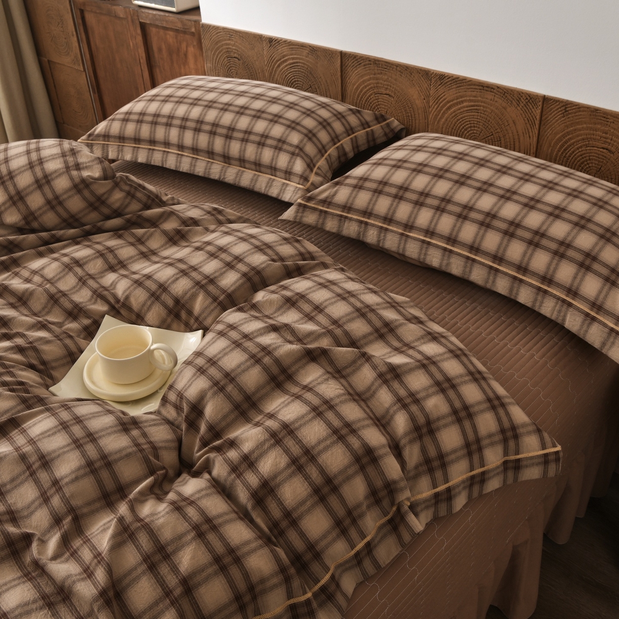 91家纺网 家纺一手货源 找家纺 金艾草 2026春夏新款全棉纯棉色织水洗棉床盖四件套 芳菲-咖