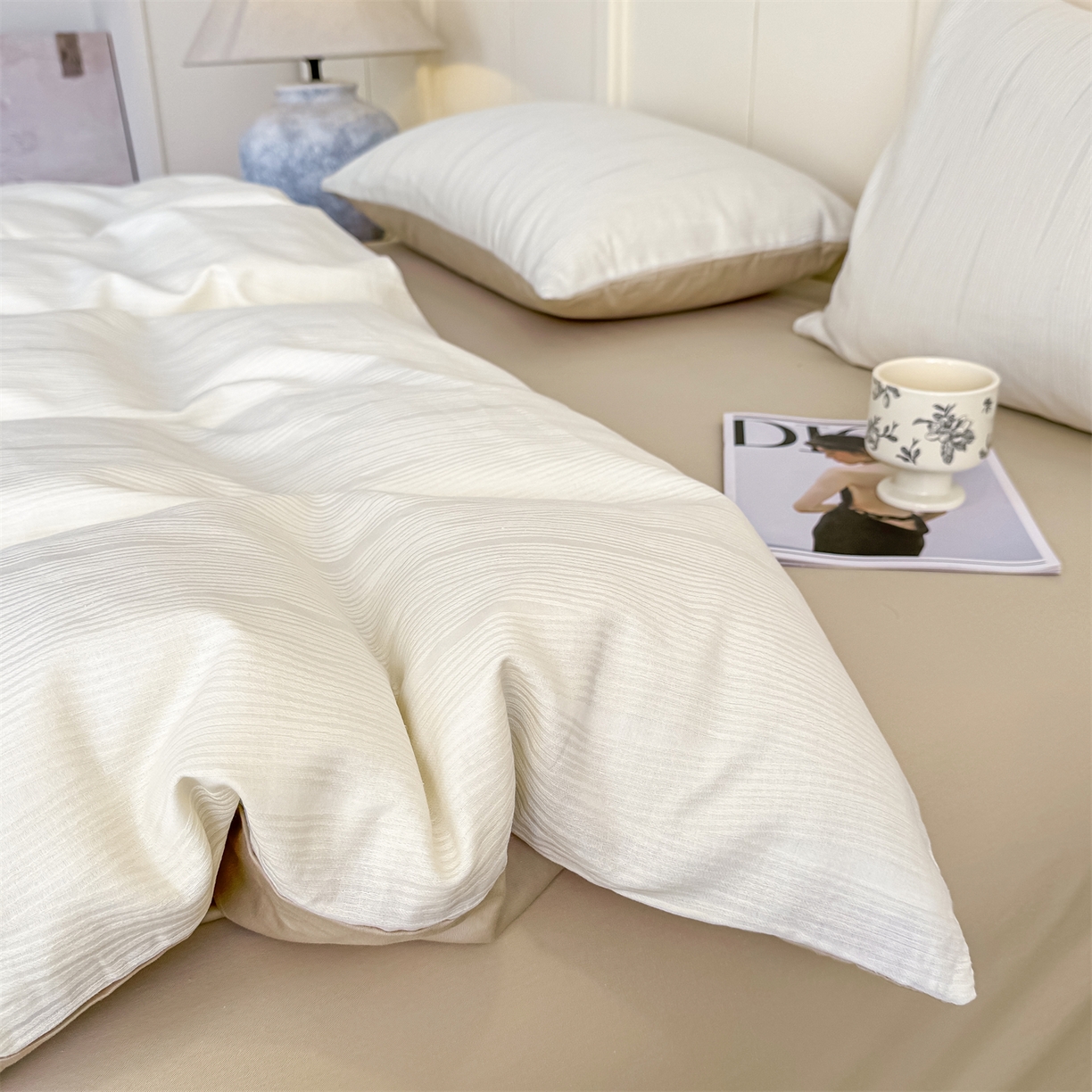 91家纺网 家纺一手货源 找家纺 灰鲸 2026新款全棉纯棉厚织贡缎大提花四件套 素柏-杏仁奶霜