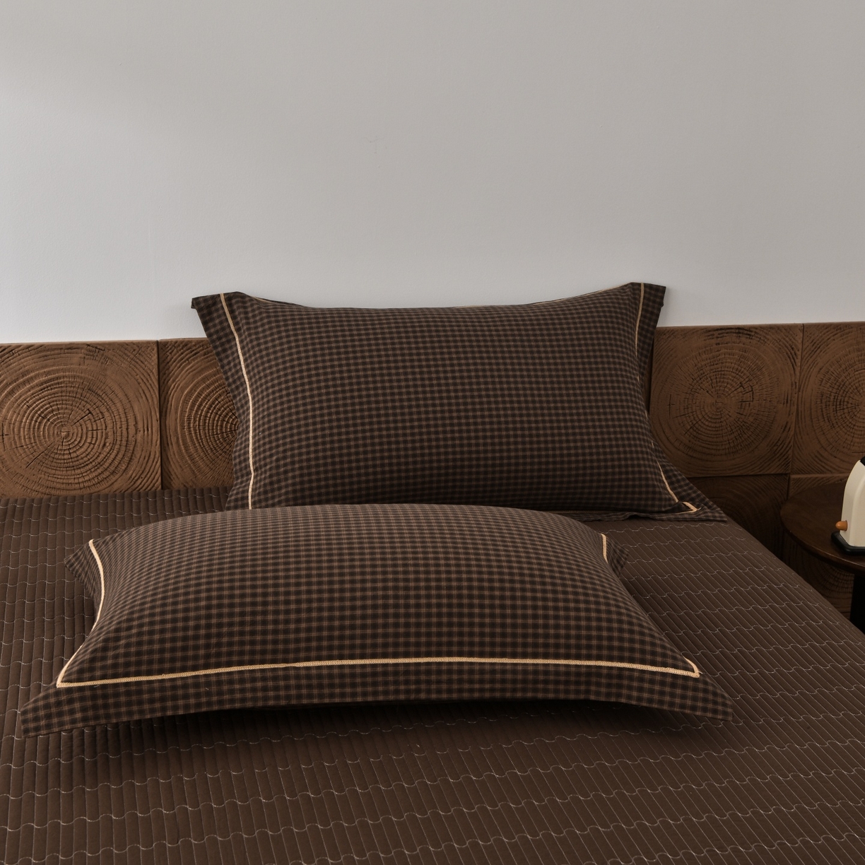 91家纺网 家纺一手货源 找家纺 金艾草 2026春夏新款全棉纯棉色织水洗棉床盖四件套 关山月-咖