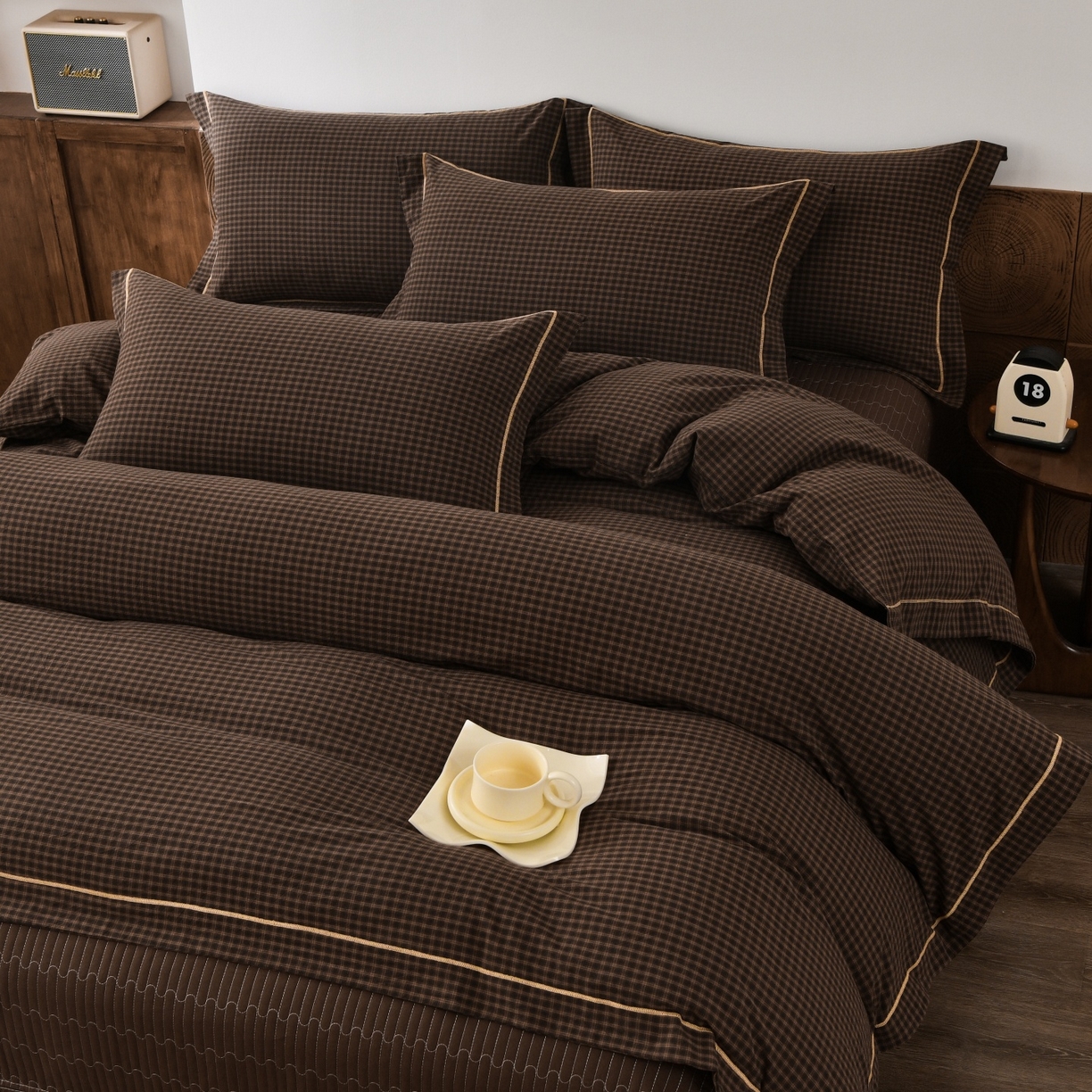 91家纺网 家纺一手货源 找家纺 金艾草 2026春夏新款全棉纯棉色织水洗棉床盖四件套 关山月-咖