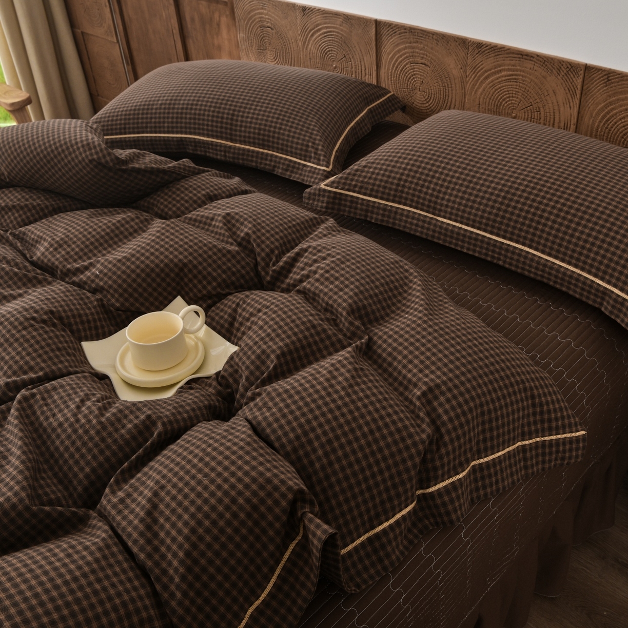 91家纺网 家纺一手货源 找家纺 金艾草 2026春夏新款全棉纯棉色织水洗棉床盖四件套 关山月-咖