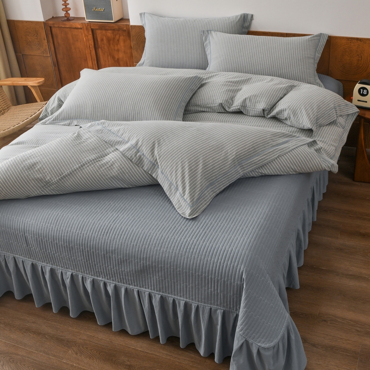 91家纺网 家纺一手货源 找家纺 金艾草 2026春夏新款全棉纯棉色织水洗棉床盖四件套 条纹-蓝色