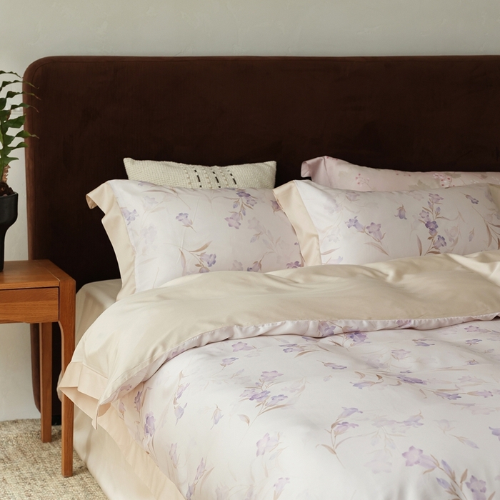 91家纺网 家纺一手货源 找家纺 ROZ home 蕊姿家居 2026春夏新款60s天丝棉数码印花四件套 风铃草 香槟