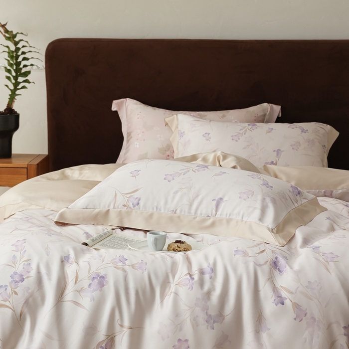 91家纺网 家纺一手货源 找家纺 ROZ home 蕊姿家居 2026春夏新款60s天丝棉数码印花四件套 风铃草 香槟