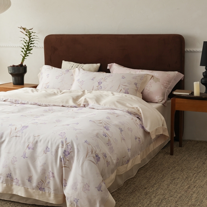 91家纺网 家纺一手货源 找家纺 ROZ home 蕊姿家居 2026春夏新款60s天丝棉数码印花四件套 风铃草 香槟