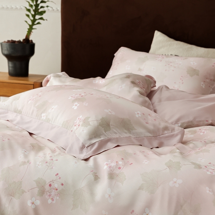 91家纺网 家纺一手货源 找家纺 ROZ home 蕊姿家居 2026春夏新款60s天丝棉数码印花四件套 秋海棠 粉