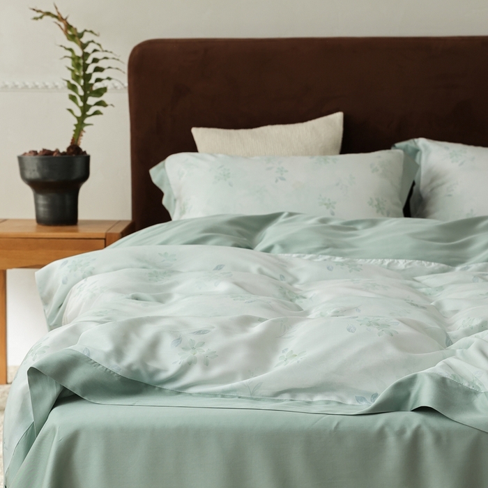 91家纺网 家纺一手货源 找家纺 ROZ home 蕊姿家居 2026春夏新款60s天丝棉数码印花四件套 浮香 绿