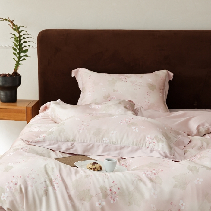 91家纺网 家纺一手货源 找家纺 ROZ home 蕊姿家居 2026春夏新款60s天丝棉数码印花四件套 秋海棠 粉